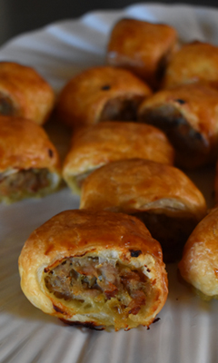 Feuilletés à la saucisse et à la moutarde