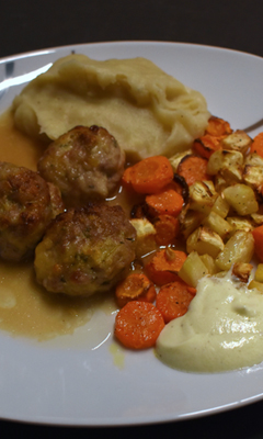 Ragoût de boulettes de porc au four