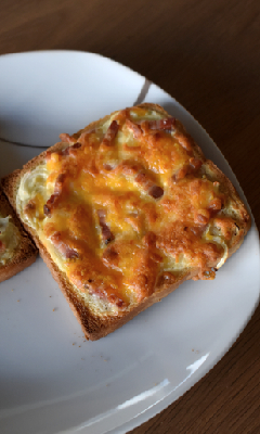 Tarte flambée sur toast