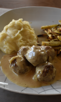 Boulettes à la sauce brune